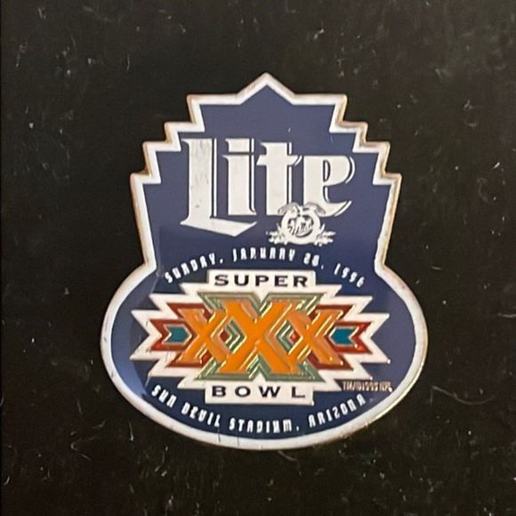 Vintage 1996 Super Bowl XXX Miller Light lapel/hat/tie pin in mint condition - Picture 1 of 13